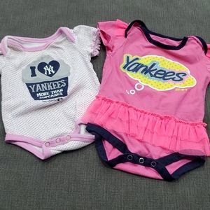 💥50% sale💥2 pc NY Yankees onesies #331